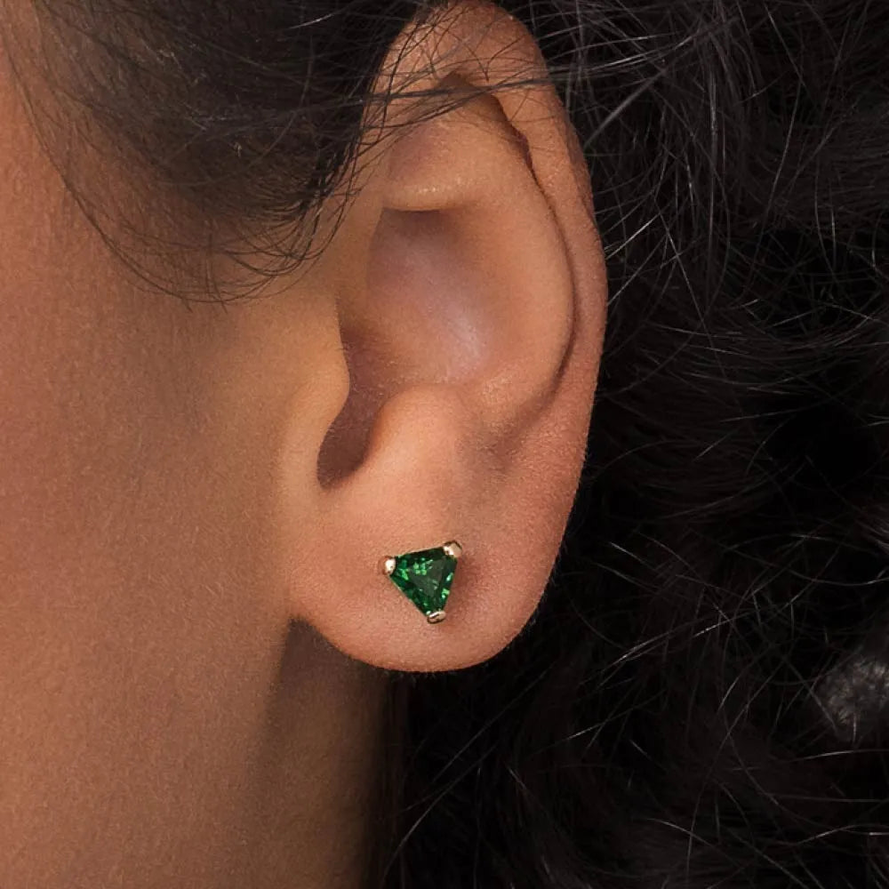 18K GOLD PLATED TRIANGULAR SOLITAIRE EARRING WITH CRYSTALS - 52730631